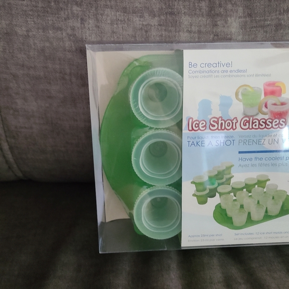 Ice Cold shot glasses - Picture 2 of 3